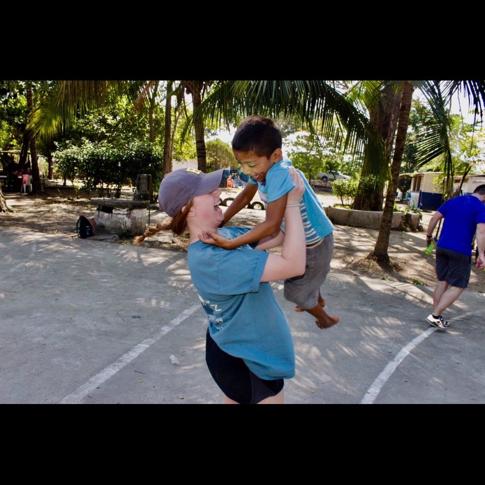 Meet your Posher, Ainsley